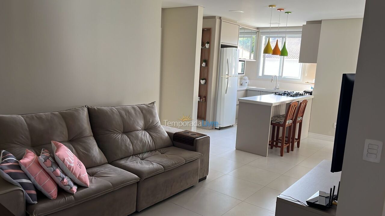 Apartamento para alquiler de vacaciones em Governador Celso Ramos (Praia de Palmas)