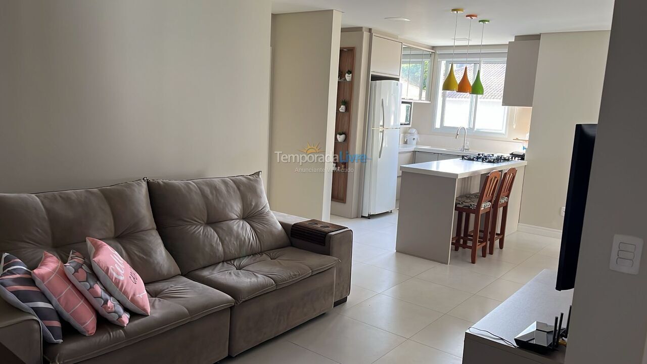 Apartamento para alquiler de vacaciones em Governador Celso Ramos (Praia de Palmas)