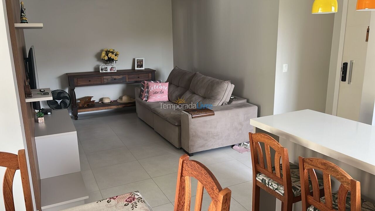 Apartamento para alquiler de vacaciones em Governador Celso Ramos (Praia de Palmas)
