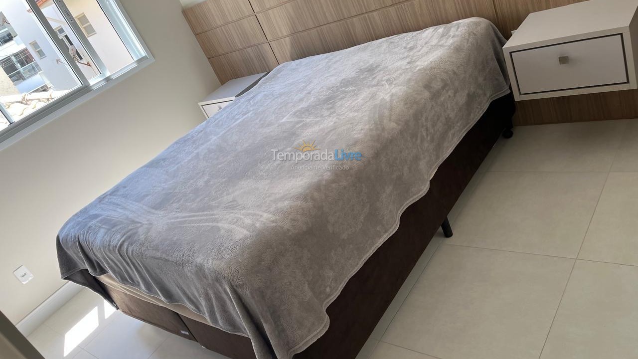 Apartamento para alquiler de vacaciones em Governador Celso Ramos (Praia de Palmas)