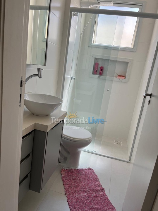 Apartamento para alquiler de vacaciones em Governador Celso Ramos (Praia de Palmas)