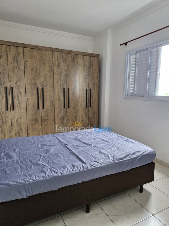 Apartamento para aluguel de temporada em Praia Grande (Vila Mirim)