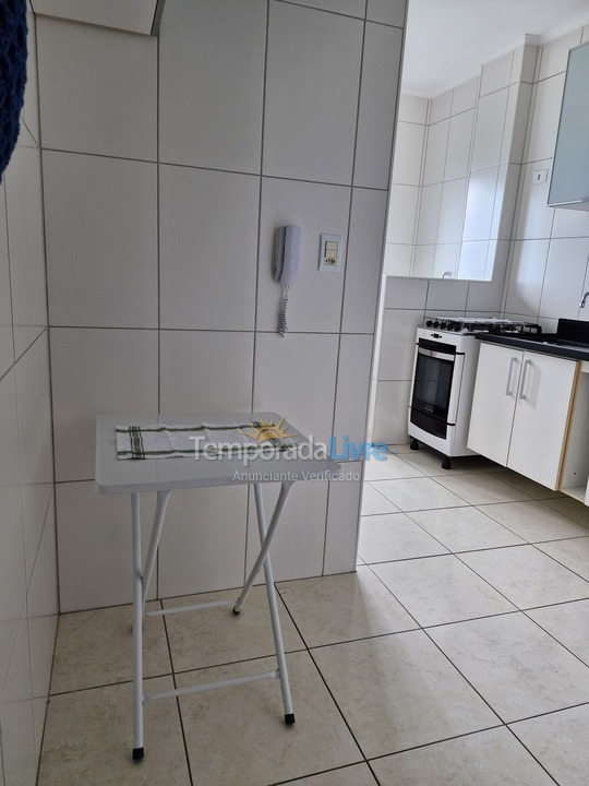 Apartamento para aluguel de temporada em Praia Grande (Vila Mirim)