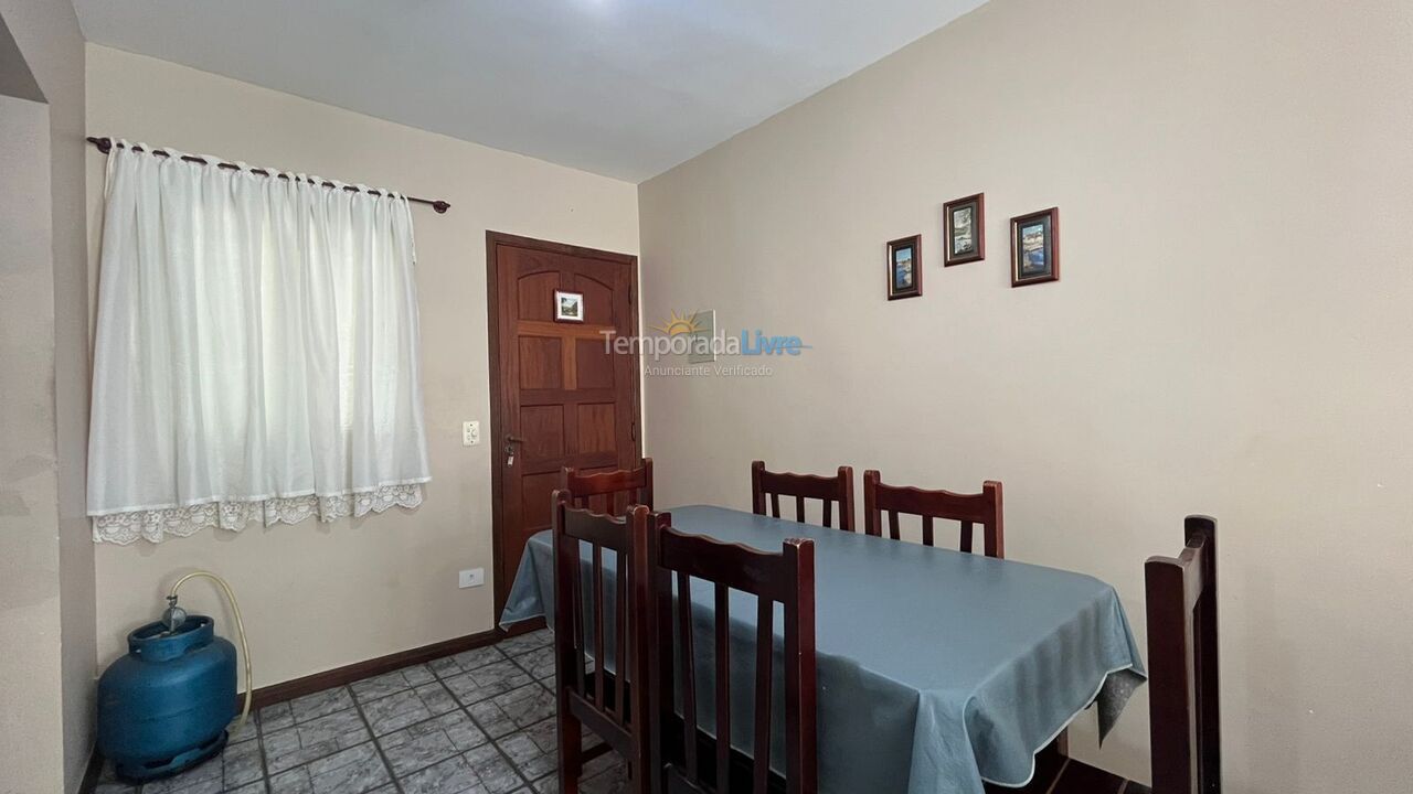 Apartamento para aluguel de temporada em Ubatuba (Praia Grande)