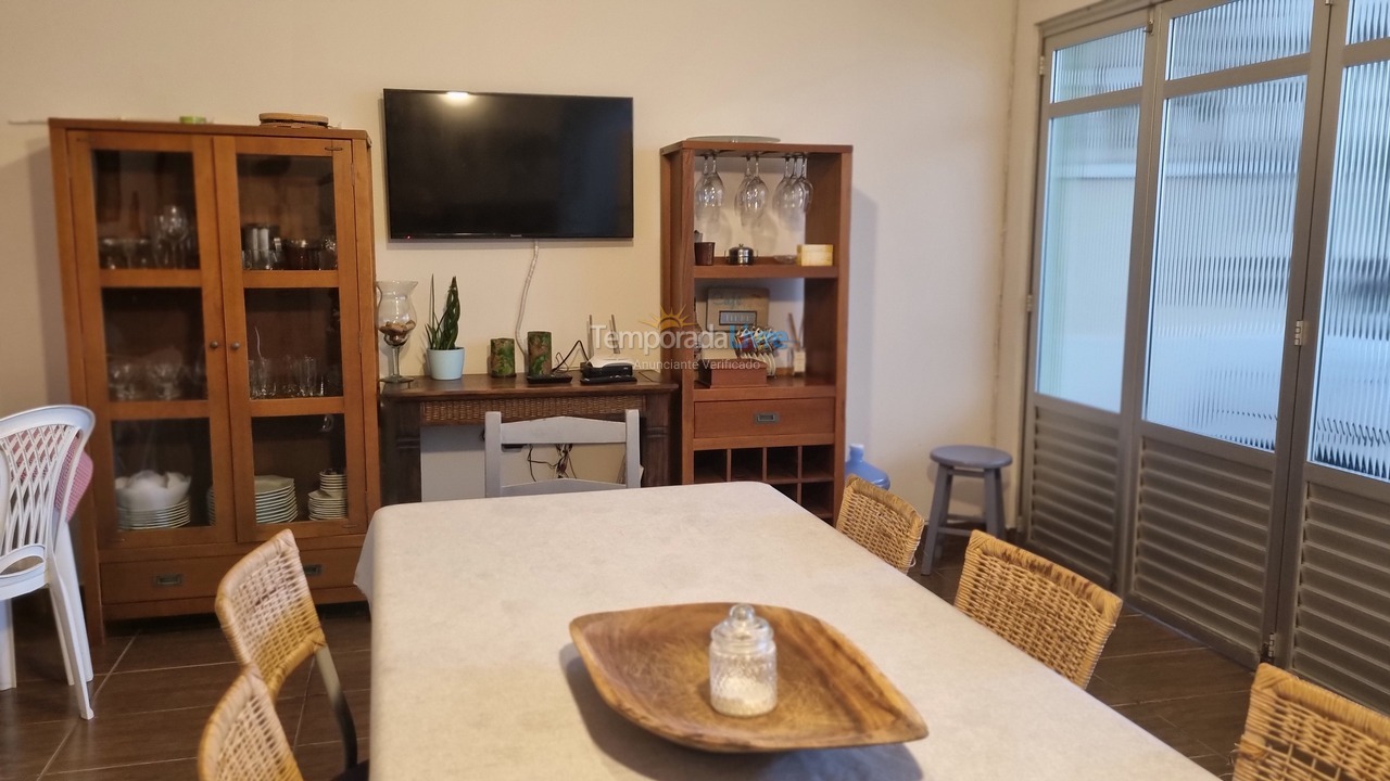Casa para aluguel de temporada em Florianopolis (Canasvieiras)