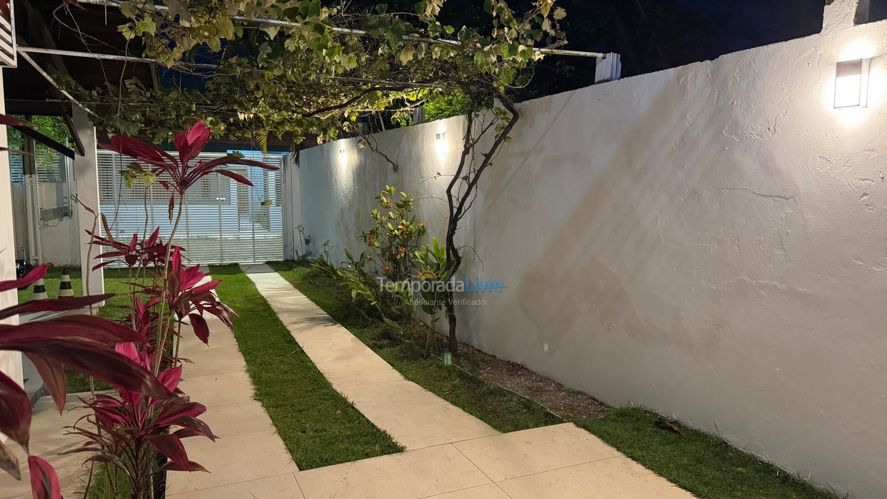 Casa para aluguel de temporada em Florianopolis (Praia dos Ingleses)