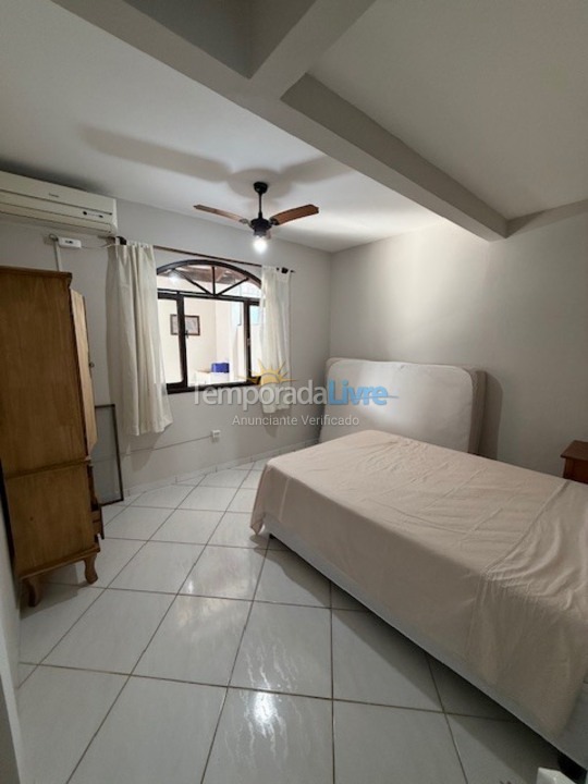 Casa para aluguel de temporada em São Francisco do Sul (Enseada)