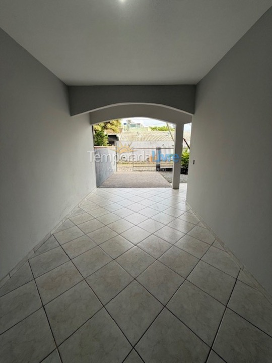 Casa para aluguel de temporada em São Francisco do Sul (Enseada)