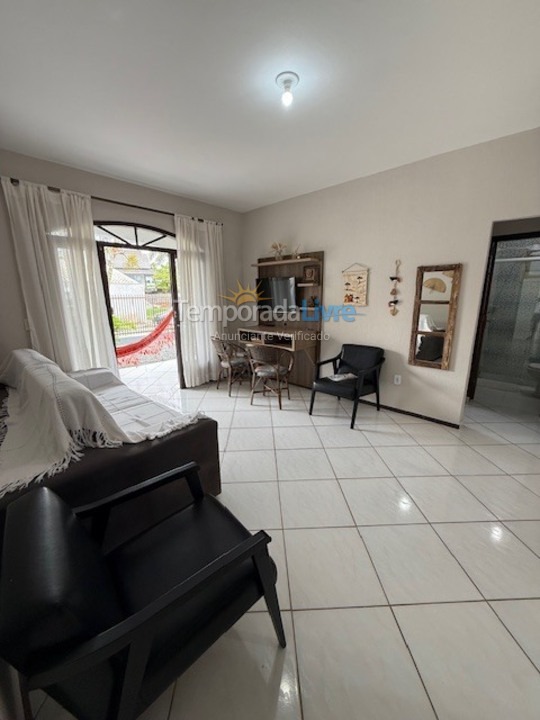 Casa para aluguel de temporada em São Francisco do Sul (Enseada)