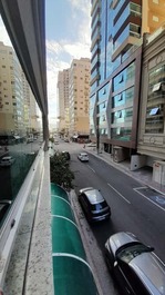 Excellent 3-suite apartment with terrace and double garage space.