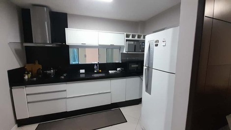 Excellent 3-suite apartment with terrace and double garage space.