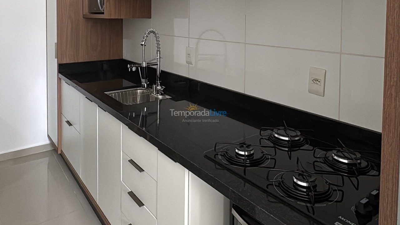 Apartamento para aluguel de temporada em Florianopolis (Praia dos Ingleses)