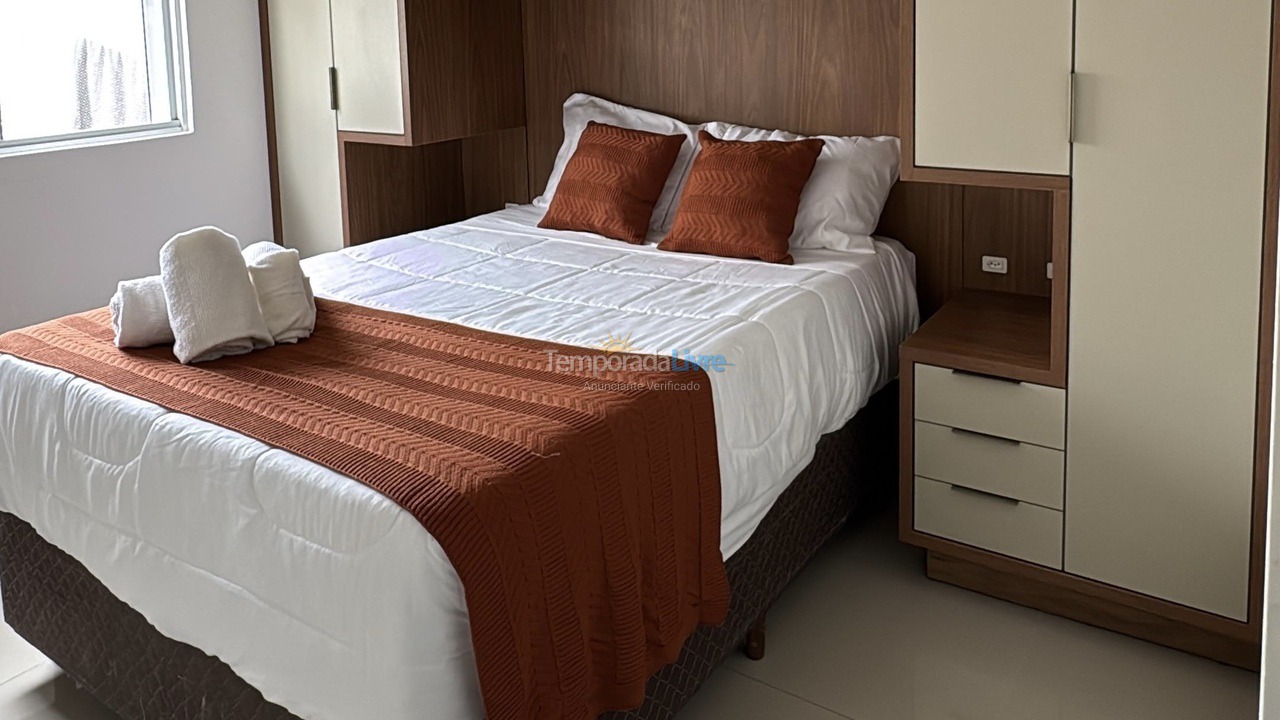 Apartamento para aluguel de temporada em Florianopolis (Praia dos Ingleses)