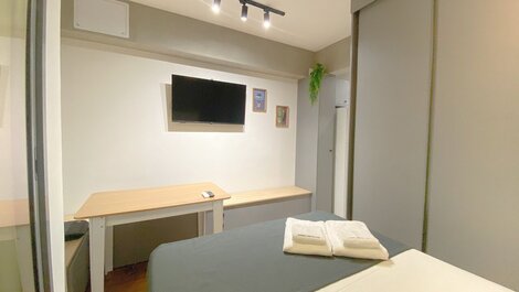 Moderno y encantador apartamento tipo estudio en Pinheiros.