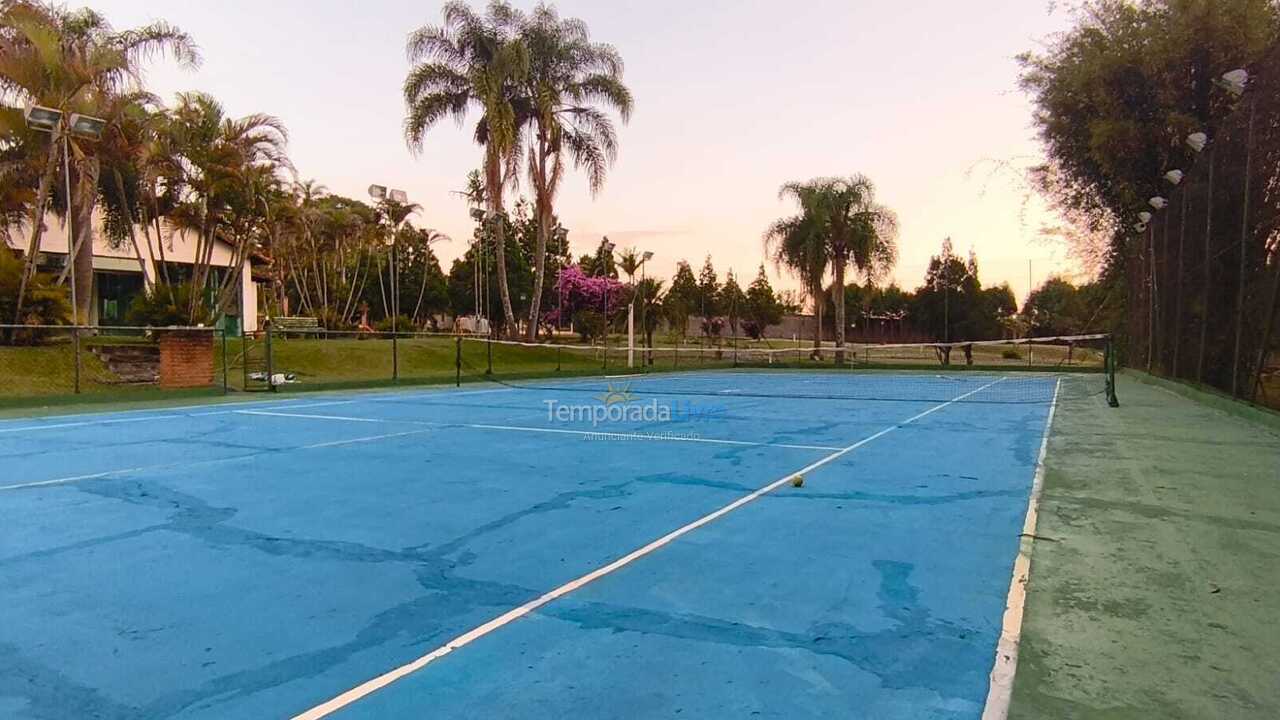 Granja para alquiler de vacaciones em Ibiúna (Condominio West Lake)