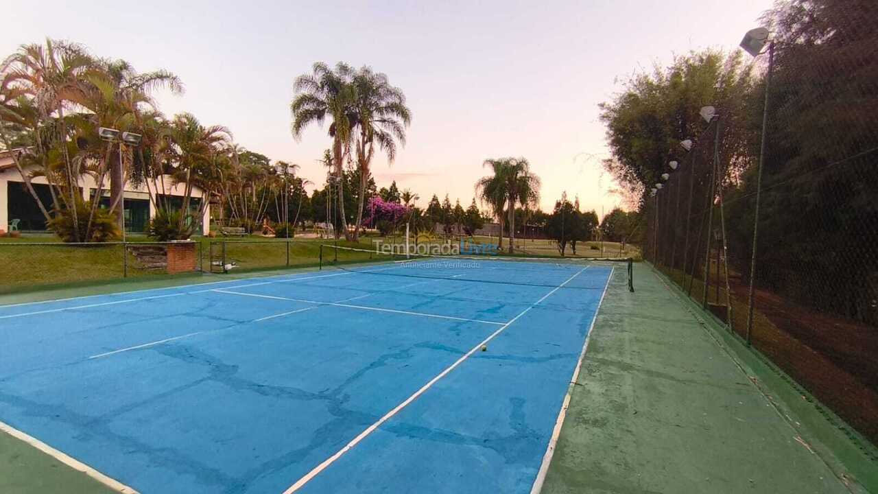 Granja para alquiler de vacaciones em Ibiúna (Condominio West Lake)