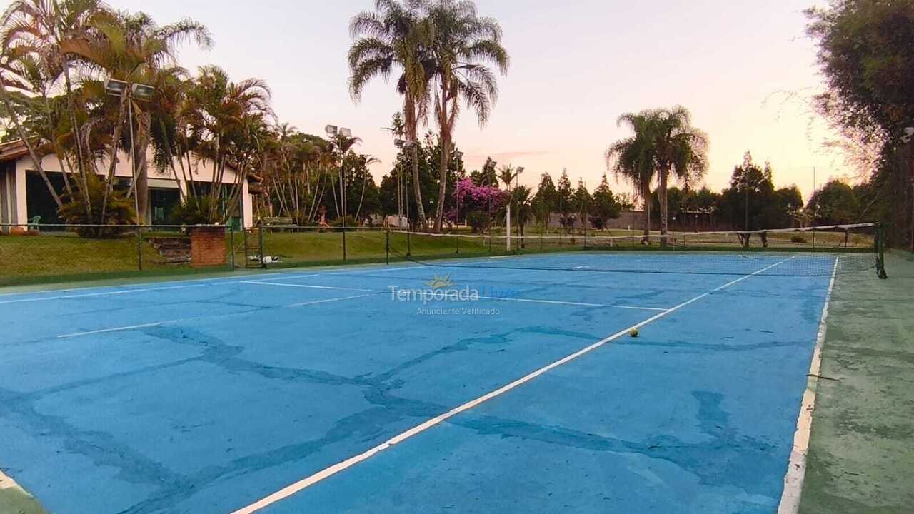 Granja para alquiler de vacaciones em Ibiúna (Condominio West Lake)