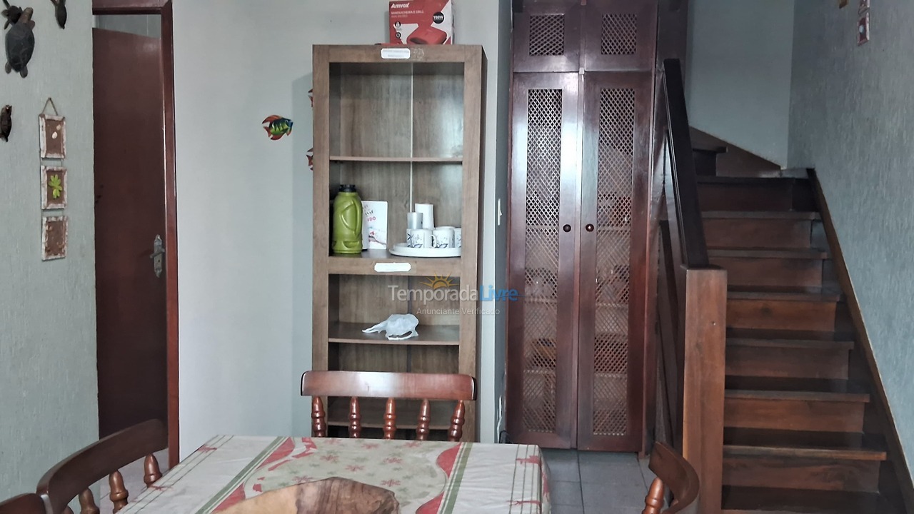 Apartamento para aluguel de temporada em Ubatuba (Praia Grande)