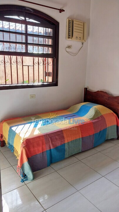 Casa para aluguel de temporada em Ubatuba (Itaguá)