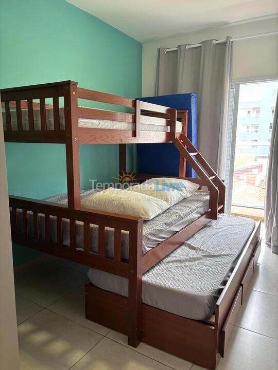 Apartamento para aluguel de temporada em Ubatuba (Praia das Toninhas)