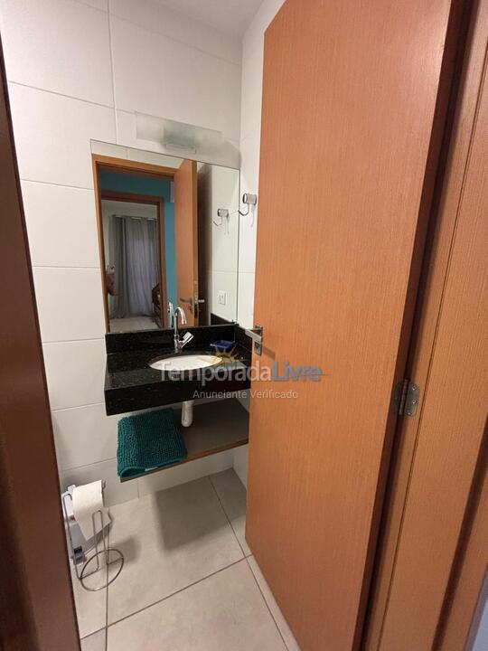 Apartamento para aluguel de temporada em Ubatuba (Praia das Toninhas)