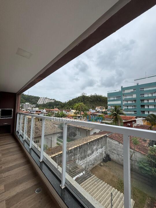 Apartamento para aluguel de temporada em Ubatuba (Praia das Toninhas)