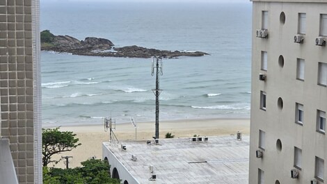 LINDO APTO 2 QUARTOS 50 METROS DA PRAIA, 1 VG GAR, 6 pessoas
