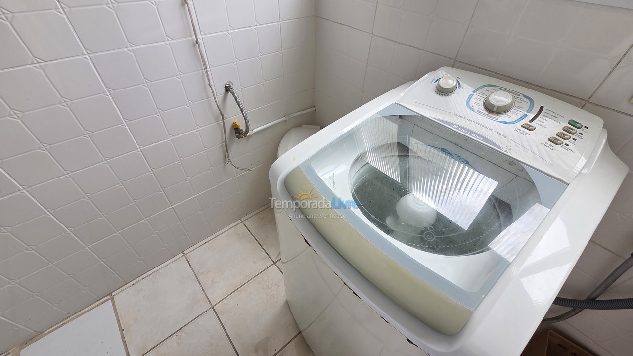 Apartamento para aluguel de temporada em Guarujá (Pitangueiras)