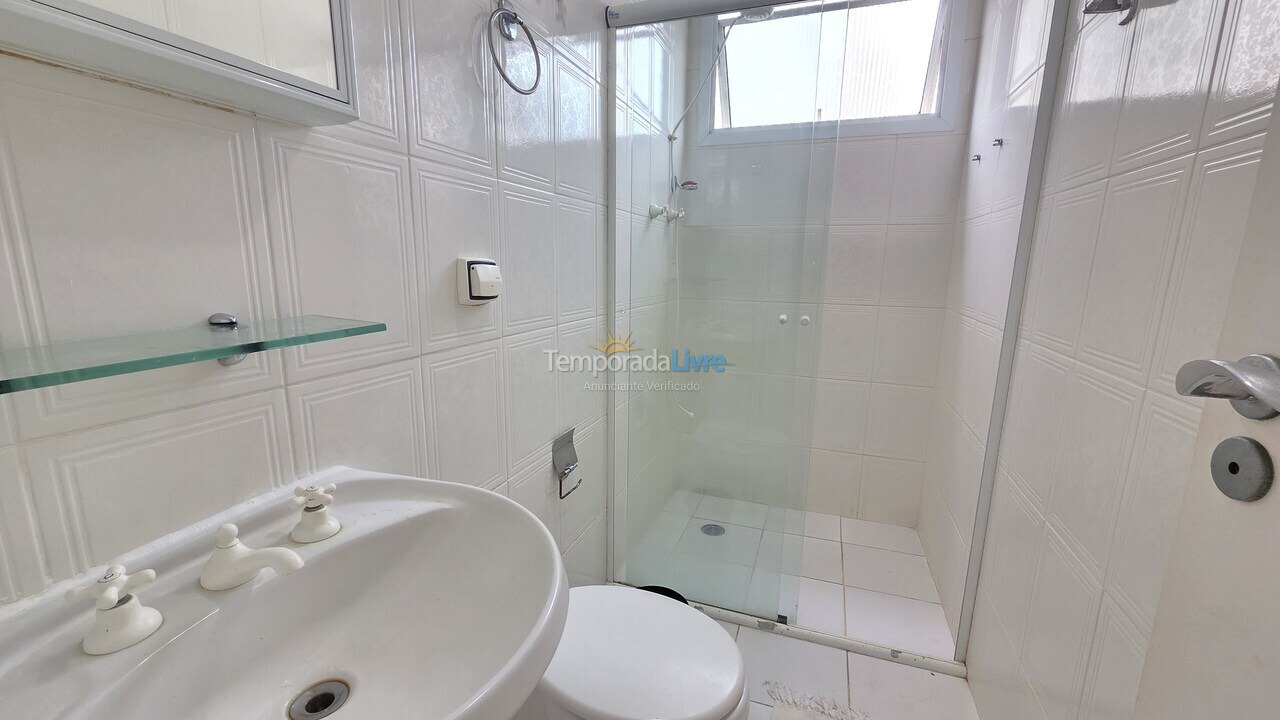 Apartamento para aluguel de temporada em Guarujá (Pitangueiras)