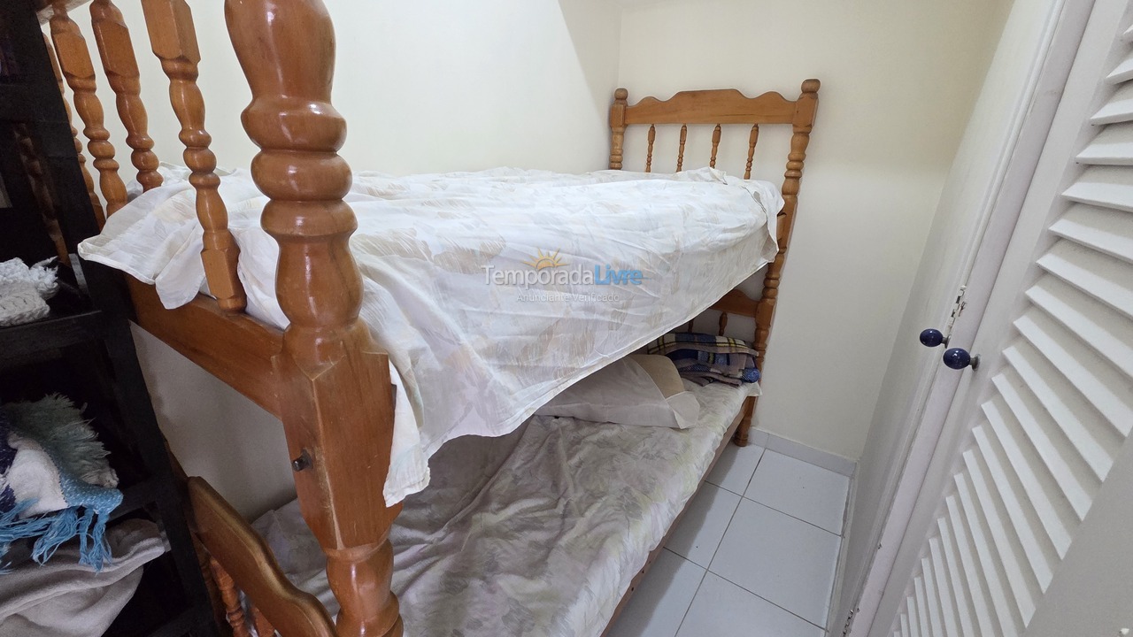 Apartamento para aluguel de temporada em Guarujá (Pitangueiras)