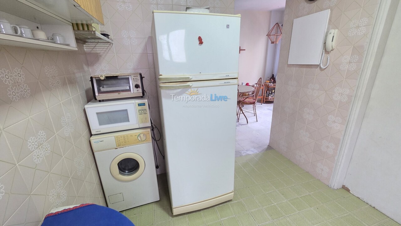 Apartment for vacation rental in Guarujá (Pitangueiras)