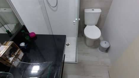 Piso Pitangueiras - Alto estándar - Balcón gourmet - 3 aires acondicionados - Capacidad para 6 personas