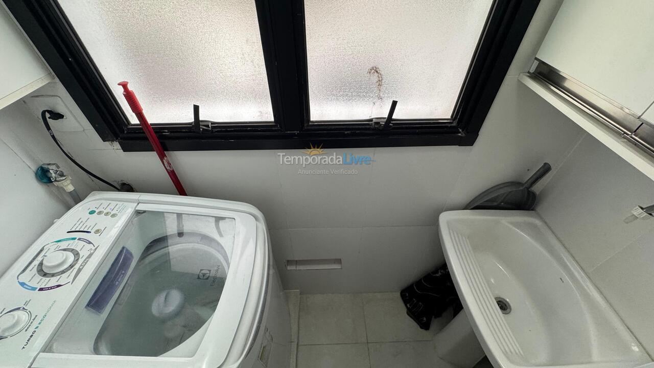 Apartamento para aluguel de temporada em Guarujá (Pitangueiras)