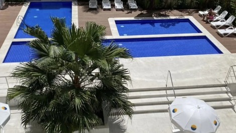 Lindo Apartamento em Pitangueiras, 100 mts da praia