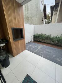 Sobrado 2 Quartos Bem Localizado em Cachoeira do Bom Jesus