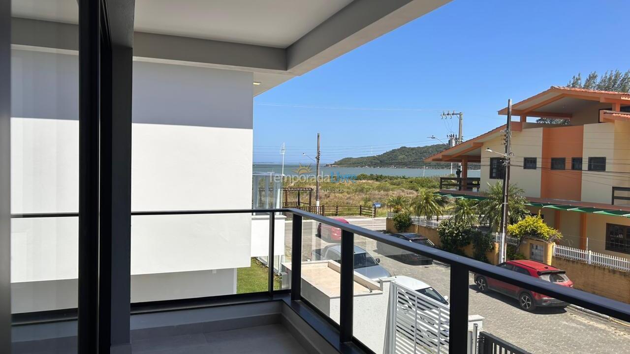 Apartamento para aluguel de temporada em Palhoça (Praia do Sonho)