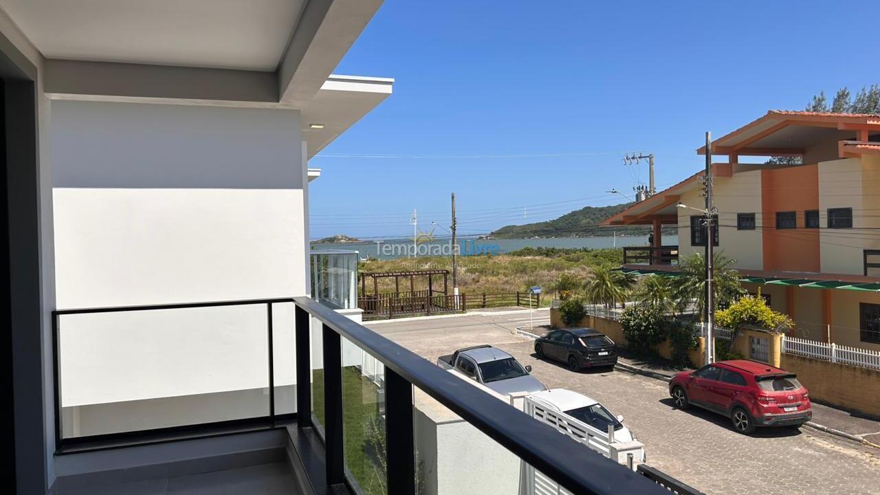 Apartamento para aluguel de temporada em Palhoça (Praia do Sonho)