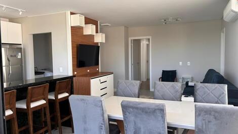 Alto Padrão Pé na Areia. Apto Novo c/ Vista Mar. Praia do Sonho, SC