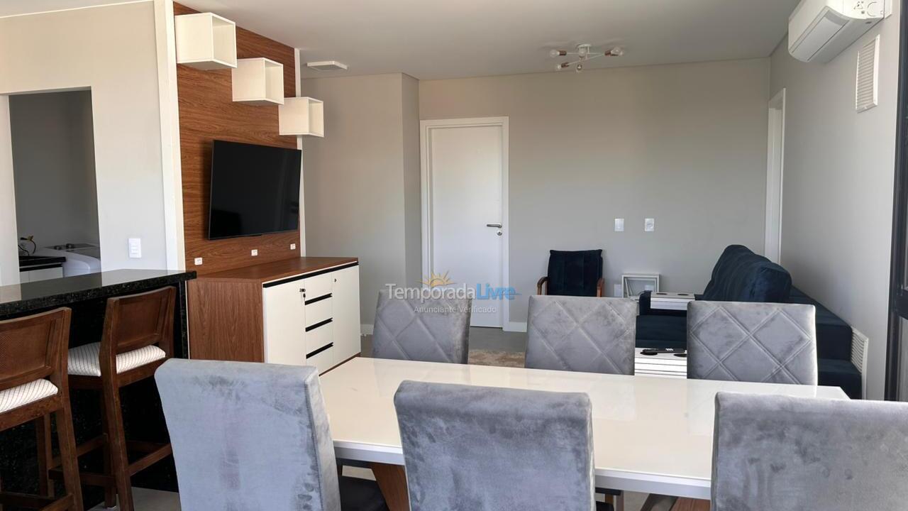 Apartamento para aluguel de temporada em Palhoça (Praia do Sonho)