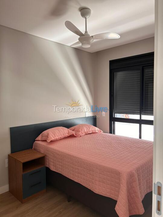 Apartamento para aluguel de temporada em Palhoça (Praia do Sonho)