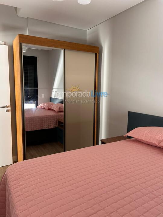 Apartamento para aluguel de temporada em Palhoça (Praia do Sonho)