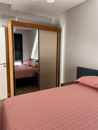 Alto Padrão Pé na Areia. Apto Novo c/ Vista Mar. Praia do Sonho, SC