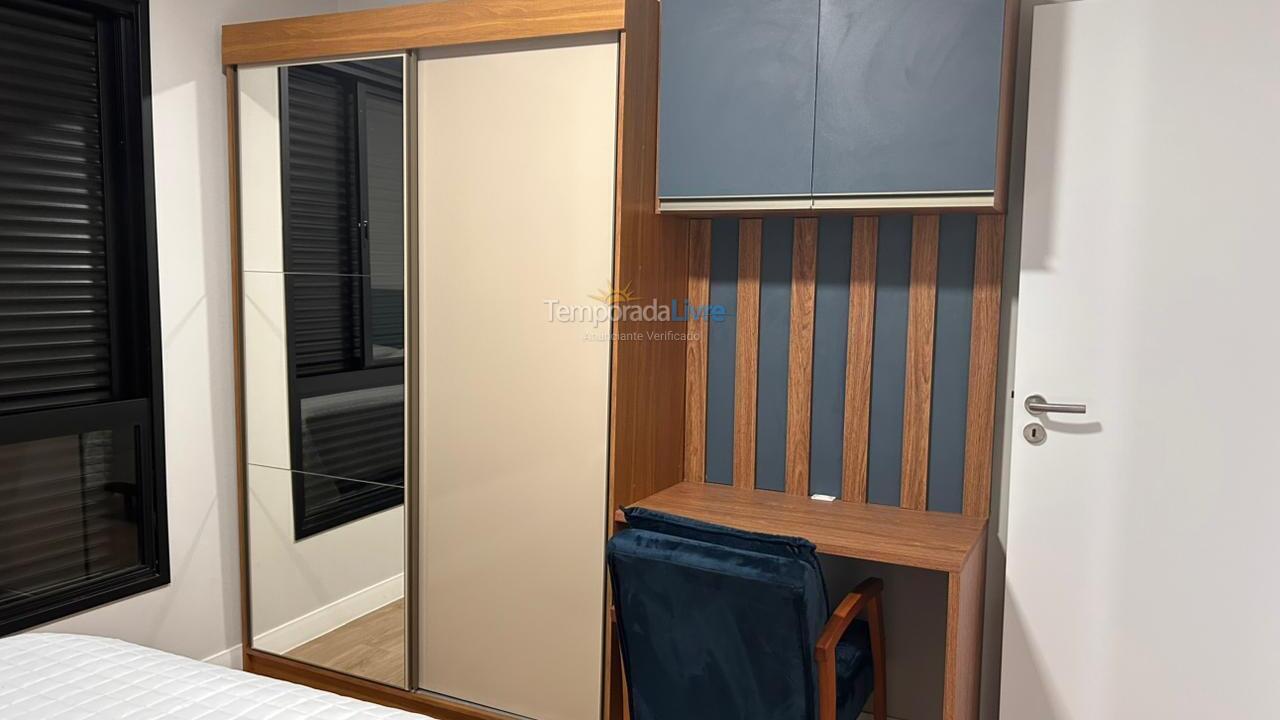 Apartamento para aluguel de temporada em Palhoça (Praia do Sonho)