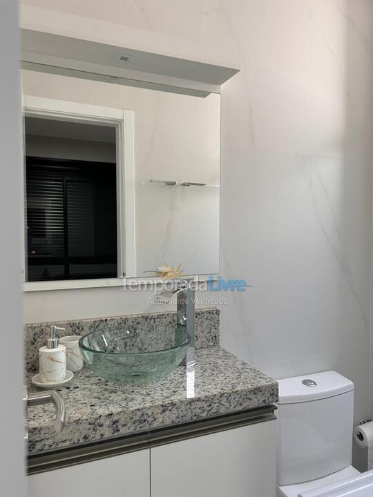 Apartamento para aluguel de temporada em Palhoça (Praia do Sonho)