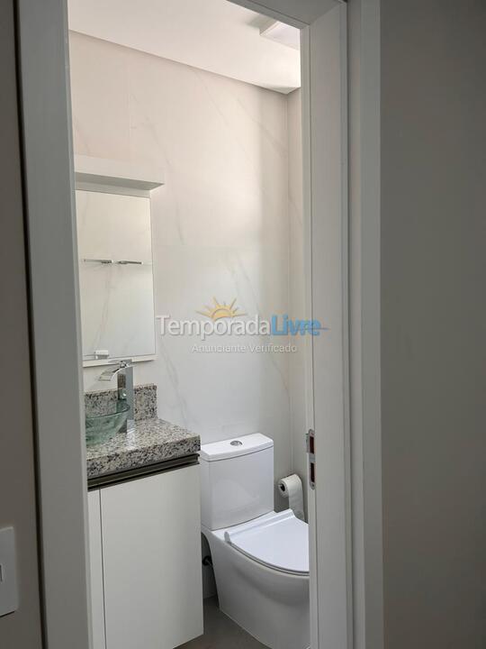 Apartamento para aluguel de temporada em Palhoça (Praia do Sonho)