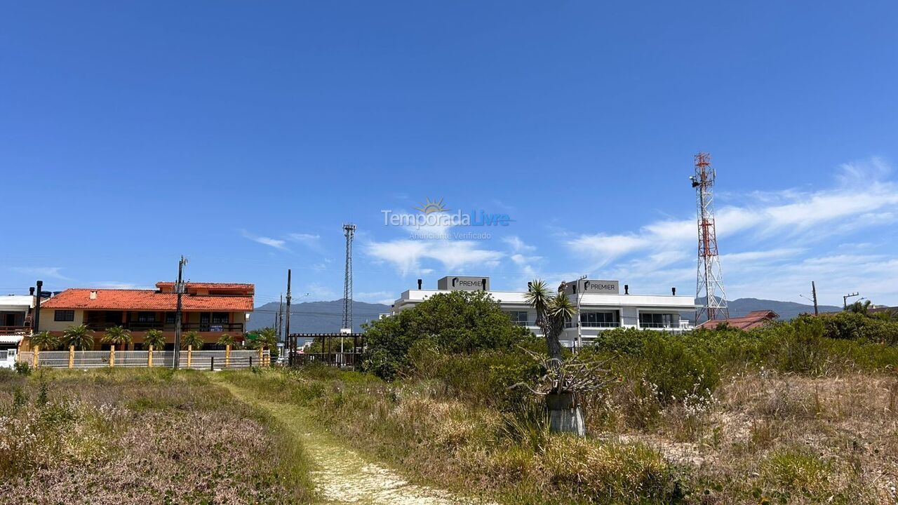 Apartamento para aluguel de temporada em Palhoça (Praia do Sonho)