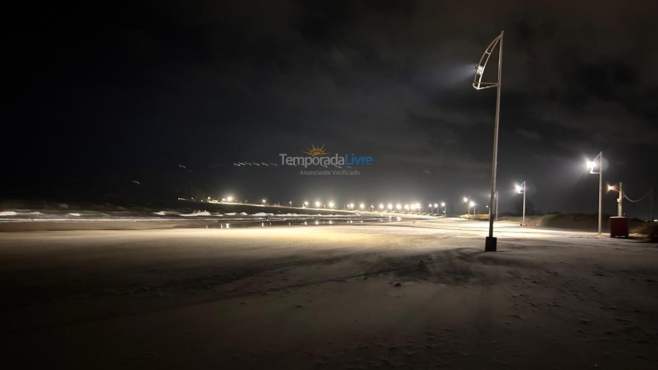 Apartamento para aluguel de temporada em Palhoça (Praia do Sonho)