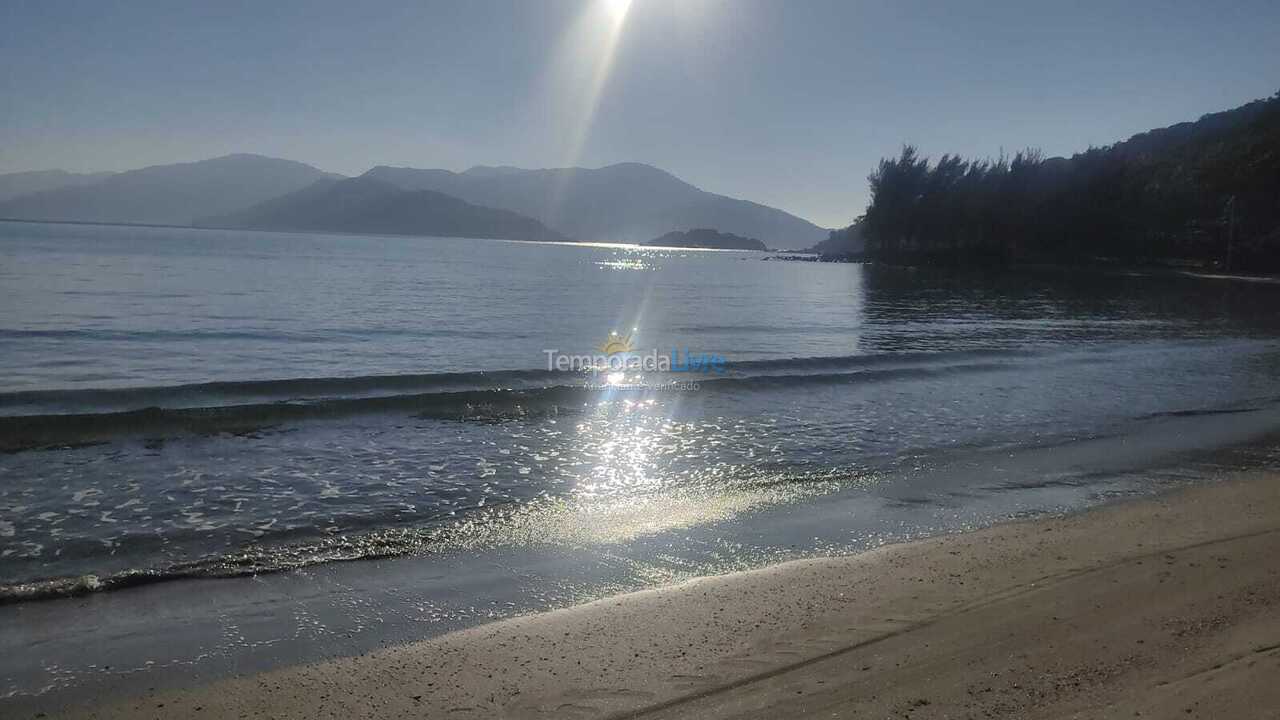 Apartamento para aluguel de temporada em Palhoça (Praia do Sonho)