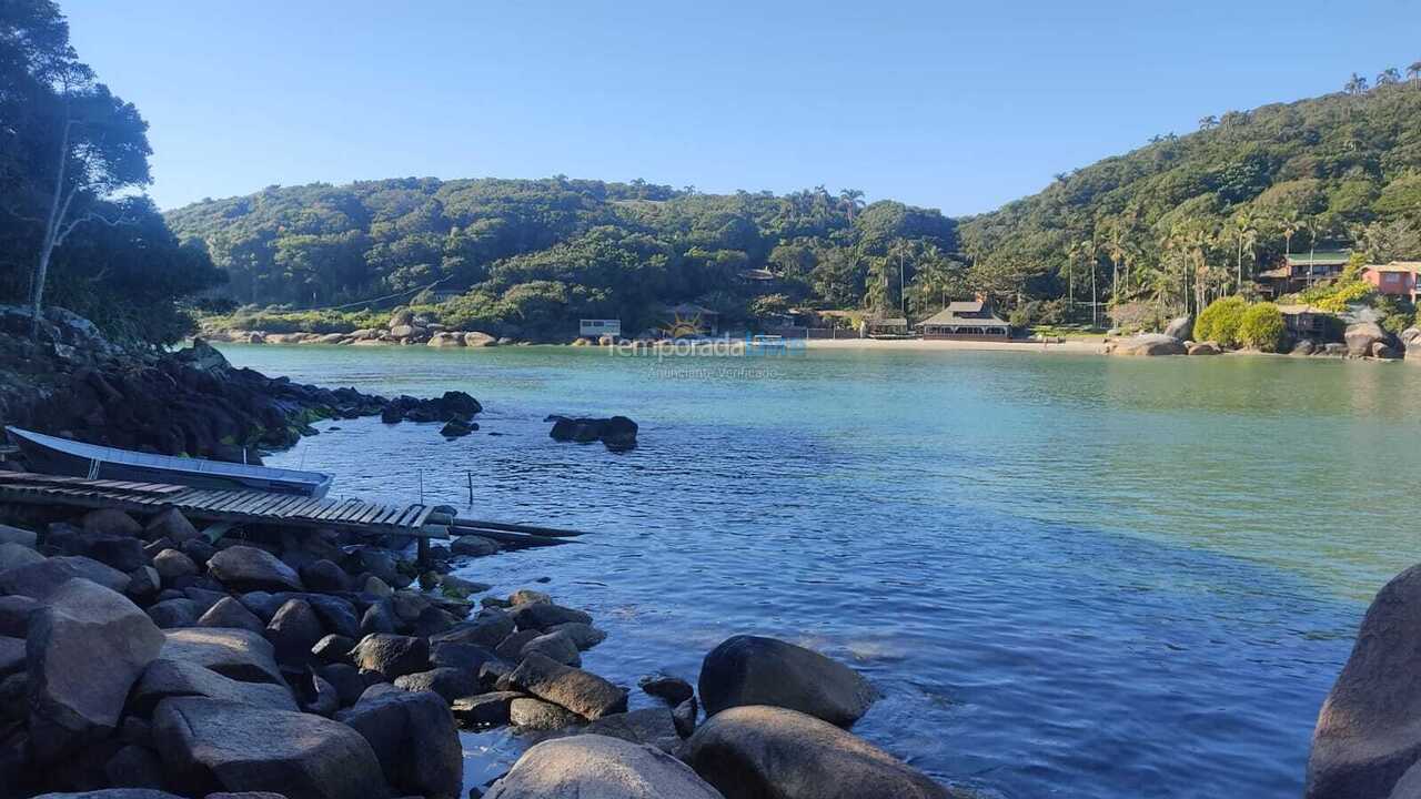 Apartamento para aluguel de temporada em Palhoça (Praia do Sonho)