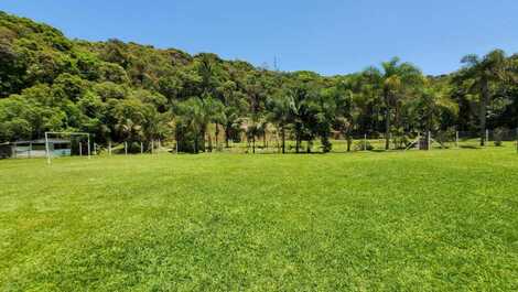 Beautiful farm for seasonal rental in Juquitiba